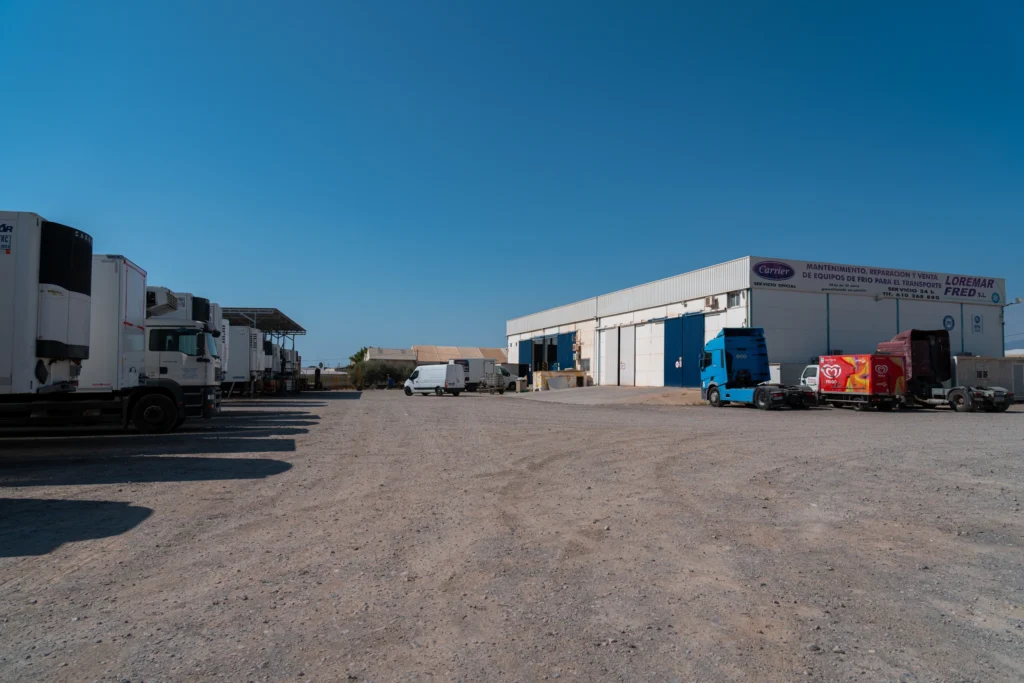 Exterior de las instalaciones de Loremar Fred en Vícar